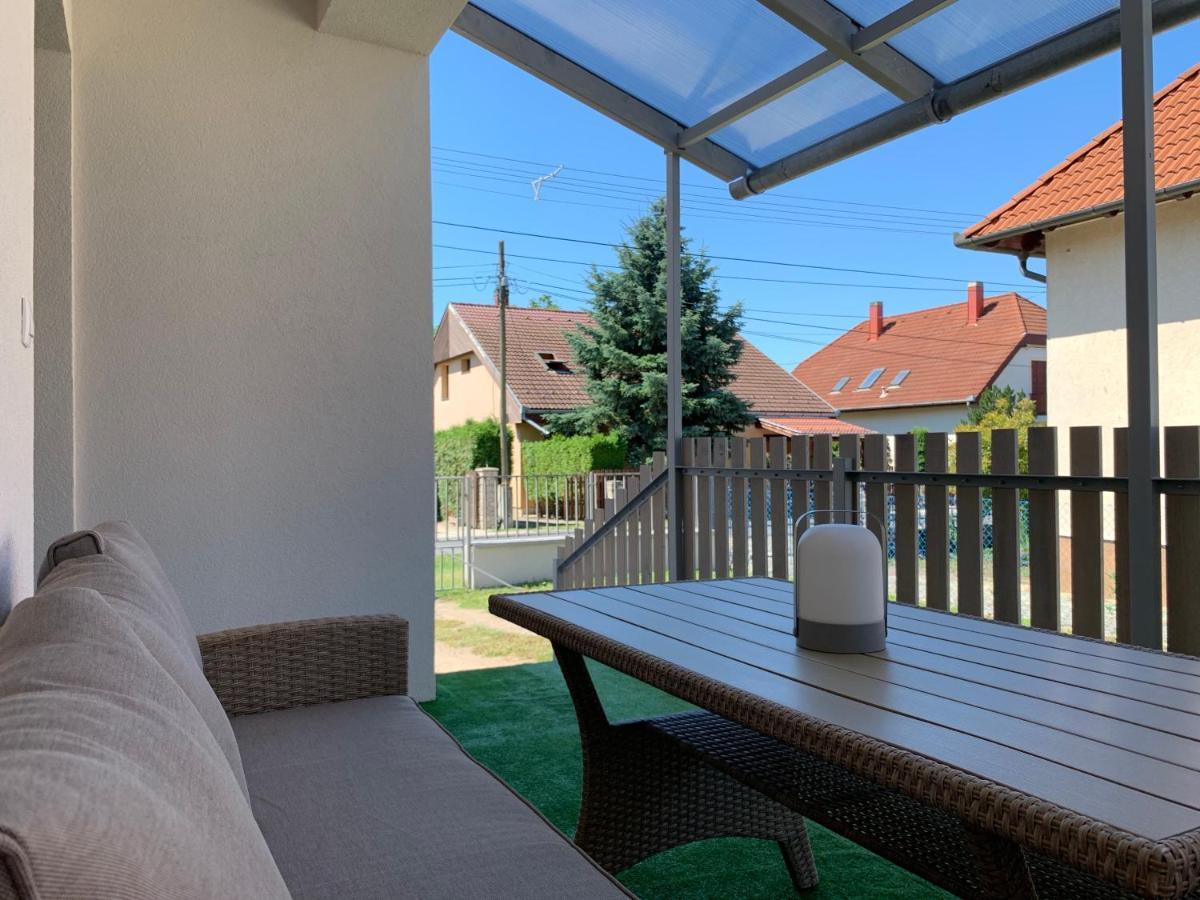 Otthon A Balatonon Vendeghaz Villa Keszthely Luaran gambar